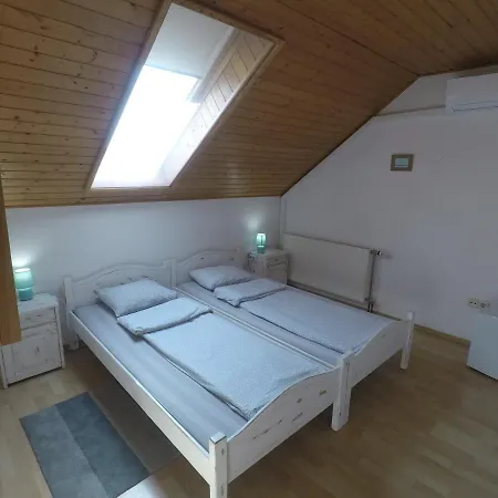 Napsütötte Kehida Kehidakustány