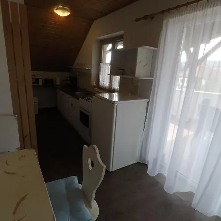 Napsütötte Kehida Habitación en casa particular Kehidakustány